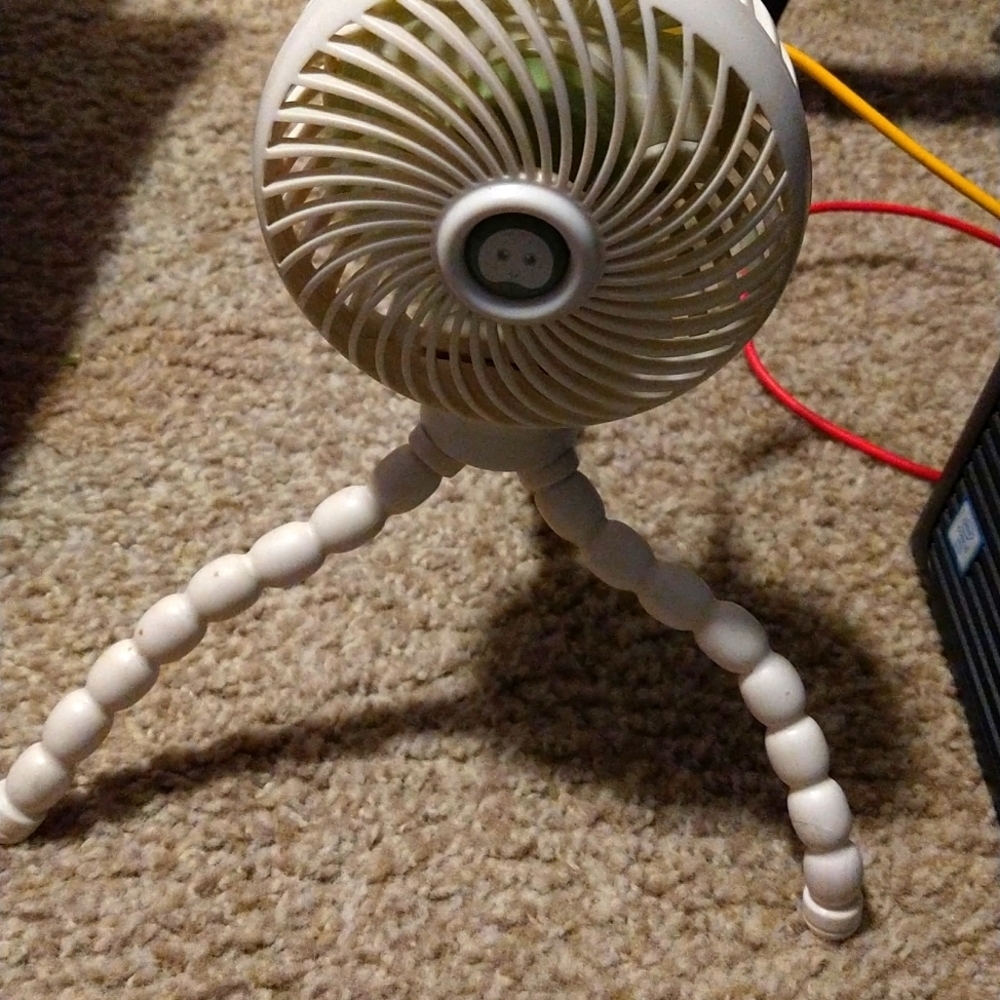 FAN, adjustable feet. three speeds, no brand